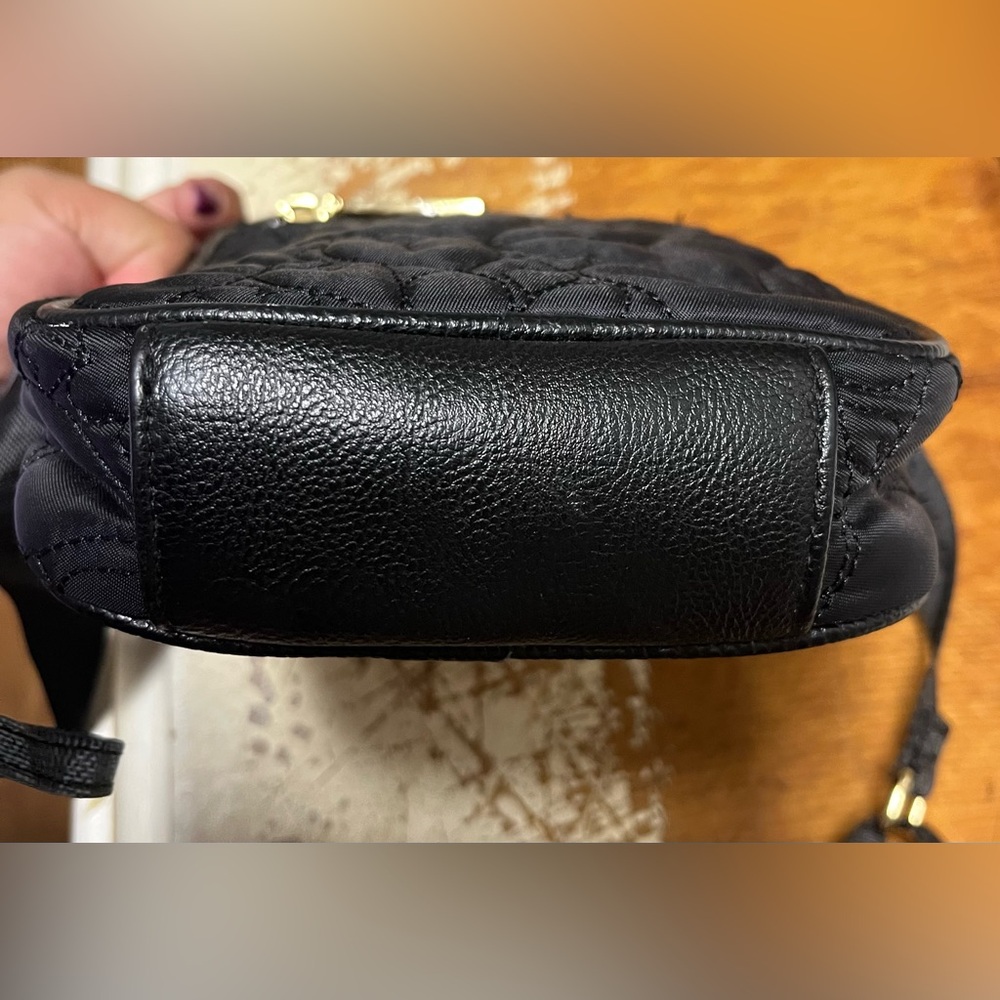 Betsey Johnson Black Quilted Crossbody Bag NWOT - Picture 6 of 11